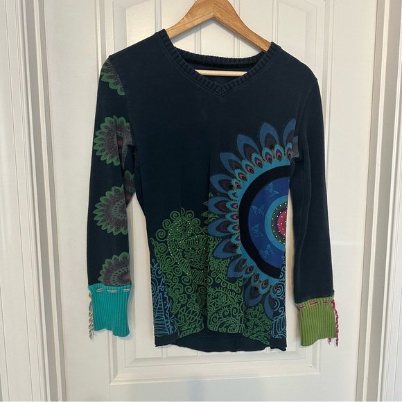 Desigual Y2K T-Shirt Long Sleeve V-Neck Top Peacock Colorful Size Extra Large - Picture 4 of 8